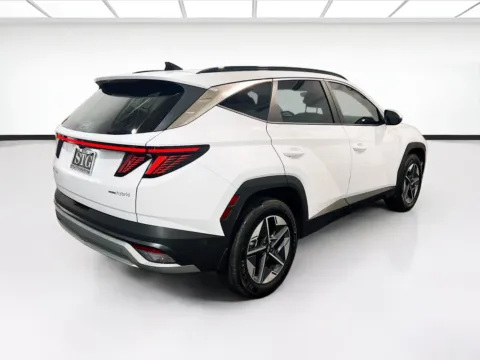 More photos of 2025 Hyundai Tucson Hybrid SEL Convenience at STG Chandler, AZ