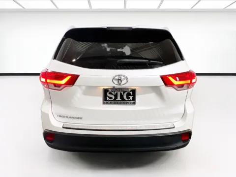 More photos of 2017 Toyota Highlander LE at STG Chandler, AZ