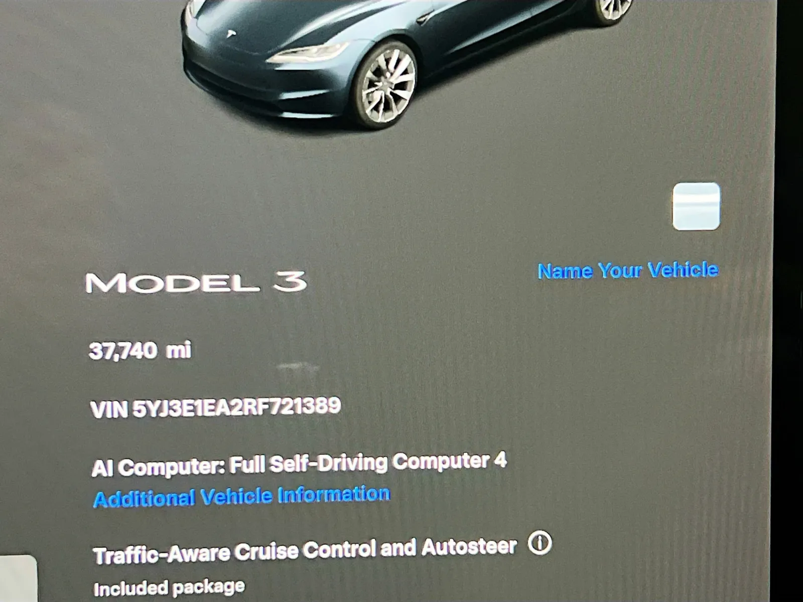 Tesla Model 3 photo 8