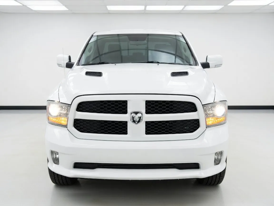 Ram 1500 photo 2
