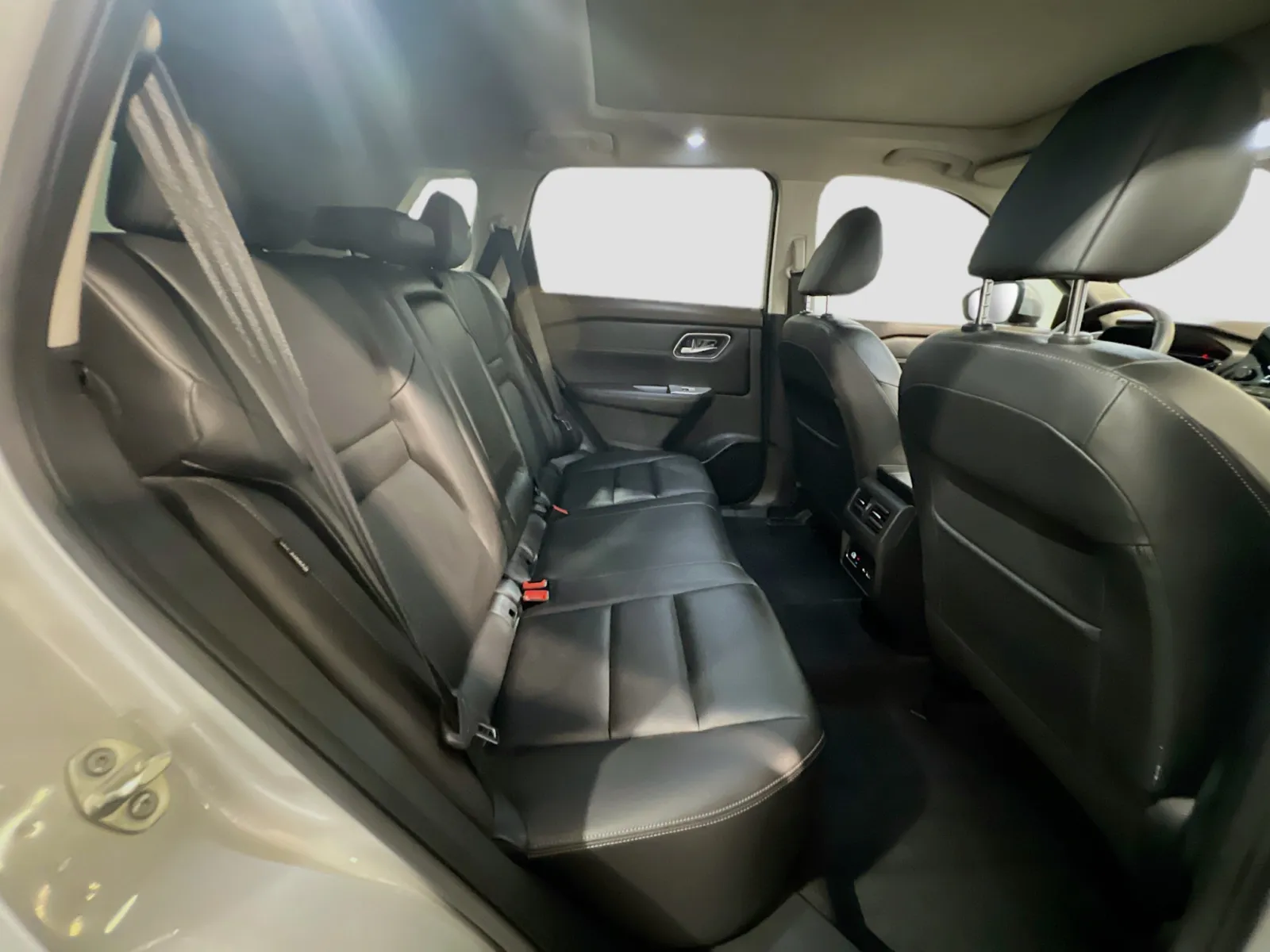 Nissan Rogue photo 21