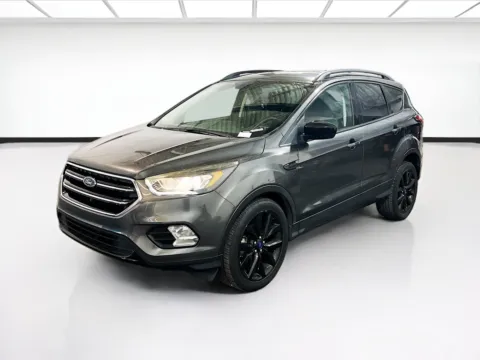 Gray 2019 Ford Escape SE for sale in Chandler, AZ
