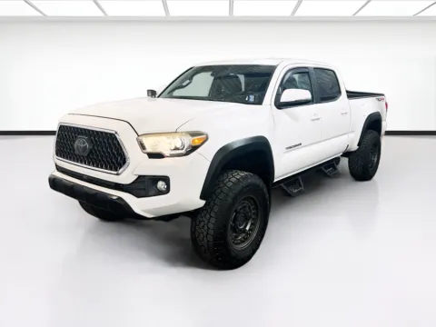 White 2018 Toyota Tacoma TRD Off-Road for sale in Chandler, AZ