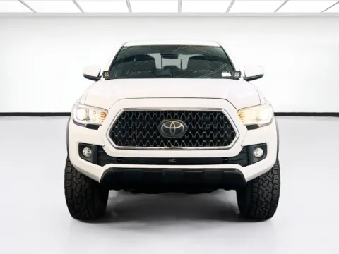 Photos of 2018 Toyota Tacoma TRD Off-Road for sale in Chandler, AZ at STG Chandler