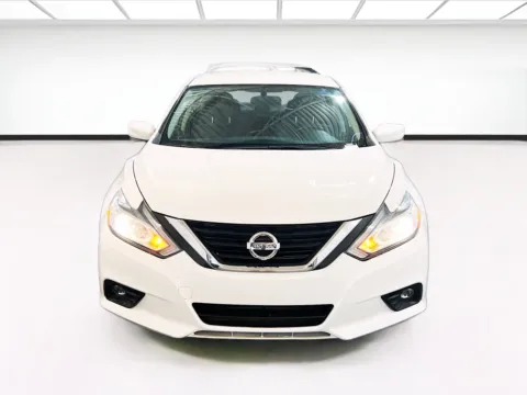 Photos of 2018 Nissan Altima 2.5 SV for sale in Chandler, AZ at STG Chandler