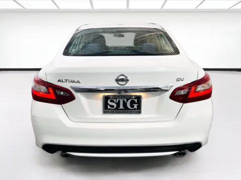 More photos of 2018 Nissan Altima 2.5 SV at STG Chandler, AZ