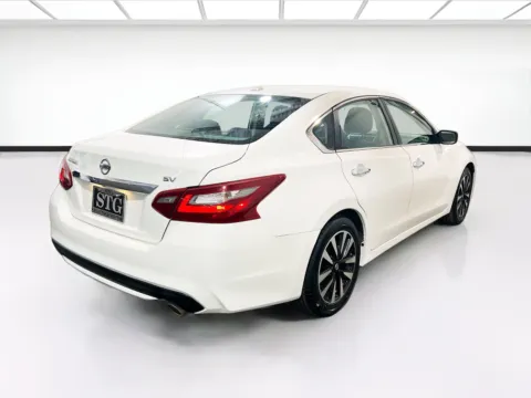More photos of 2018 Nissan Altima 2.5 SV at STG Chandler, AZ