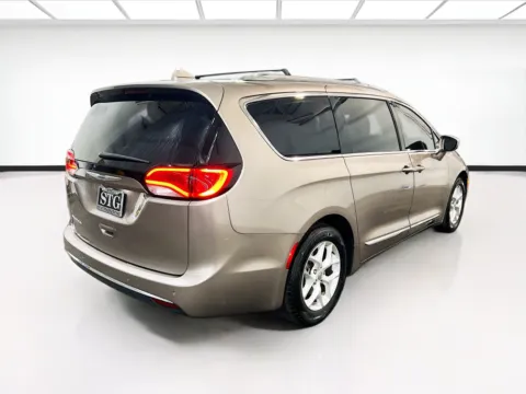 More photos of 2017 Chrysler Pacifica Touring-L Plus at STG Chandler, AZ