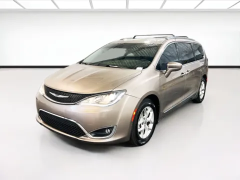Silver 2017 Chrysler Pacifica Touring-L Plus for sale in Chandler, AZ