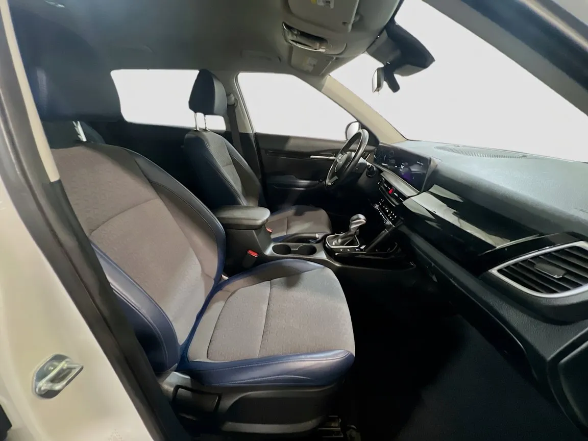 2024 Kia Seltos S - Photo 21