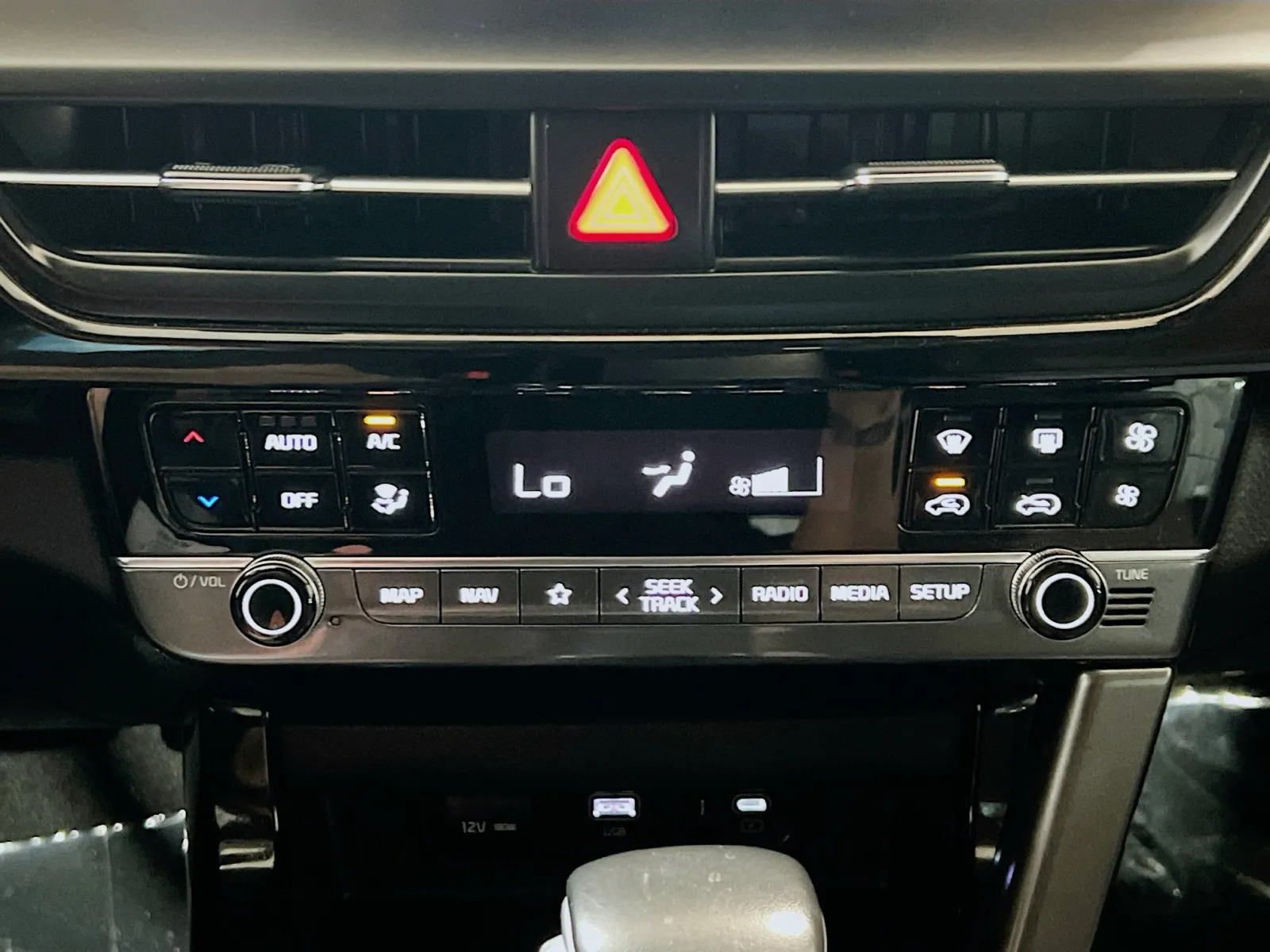 2024 Kia Seltos S - Photo 12
