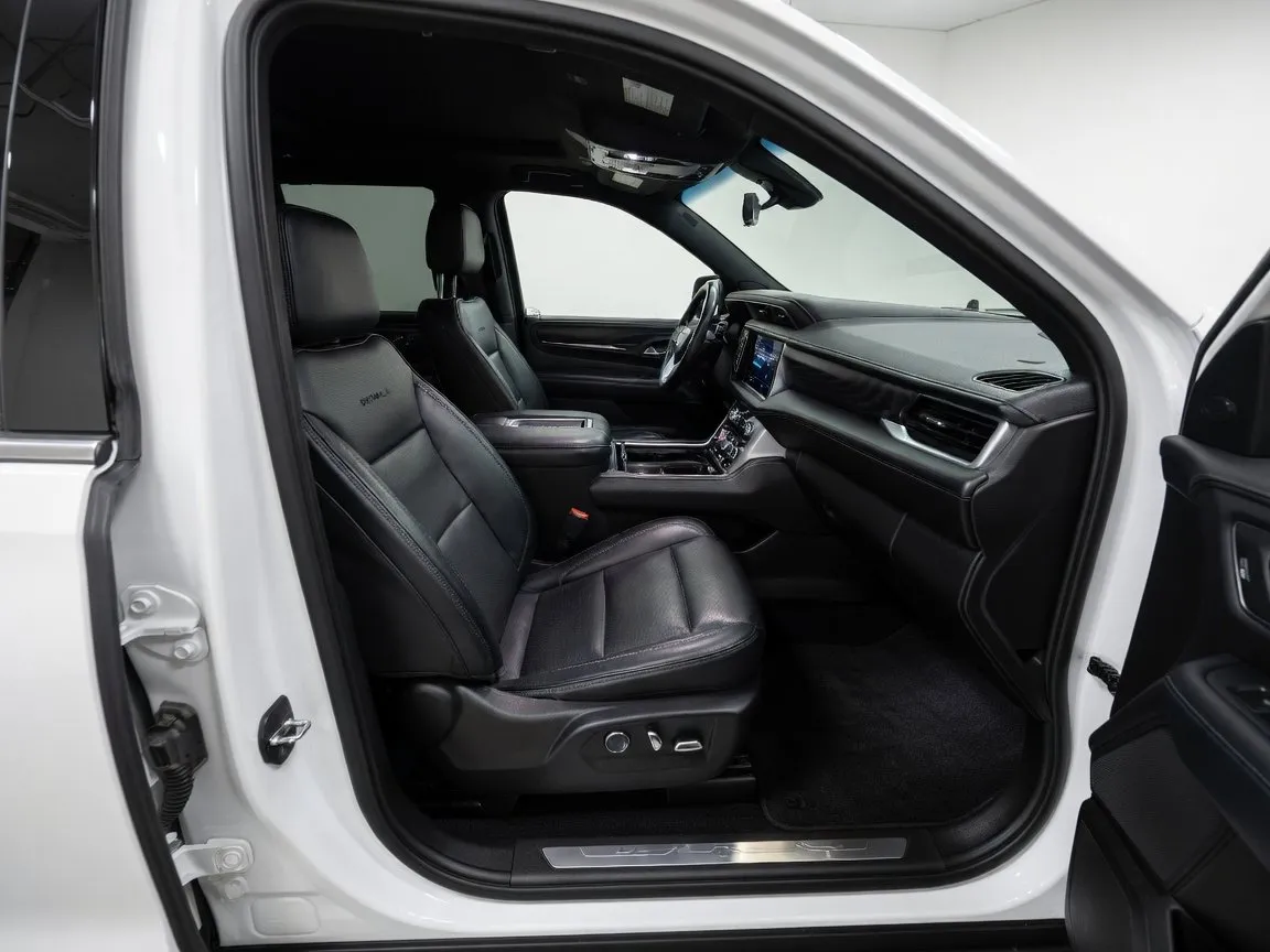 2021 GMC Yukon Denali - Photo 22