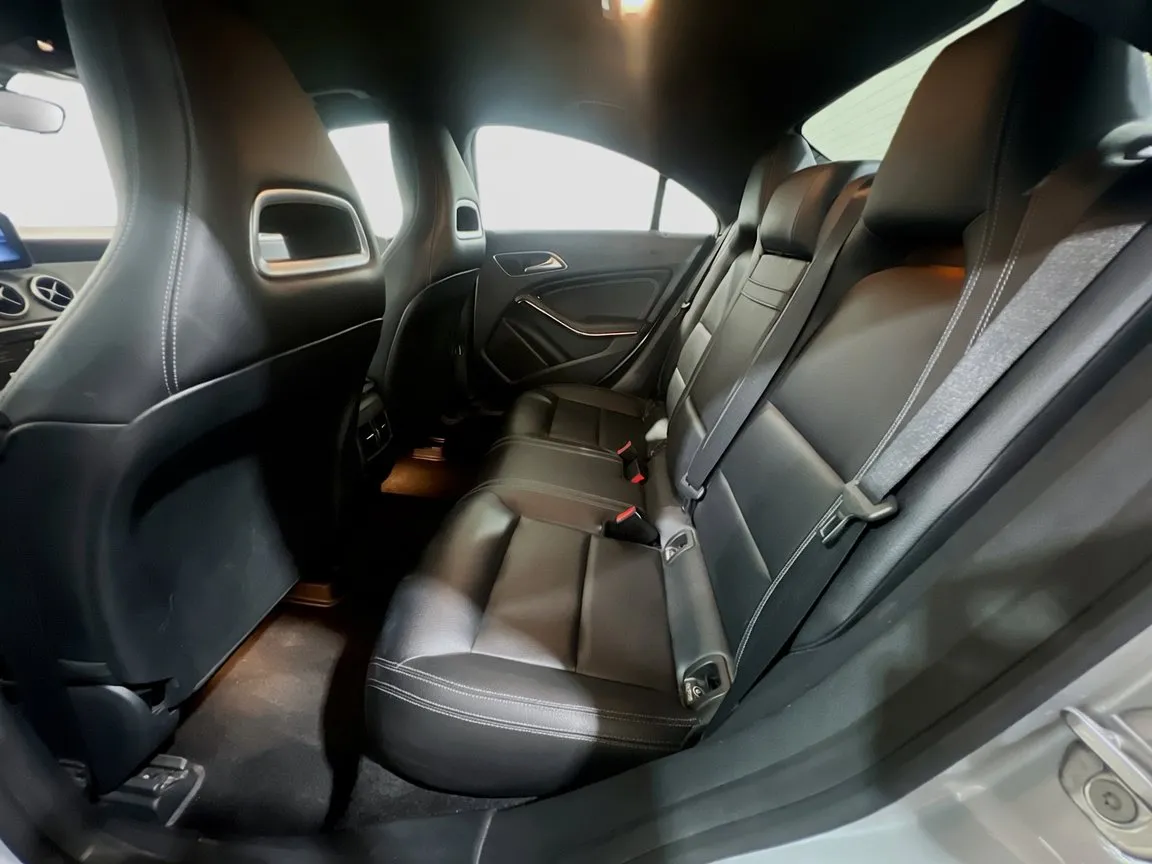 Mercedes-Benz CLA photo 16