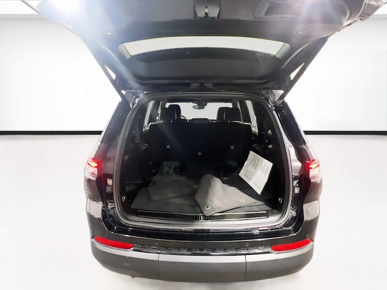 2024 Jeep Grand Cherokee L Altitude - Photo 18