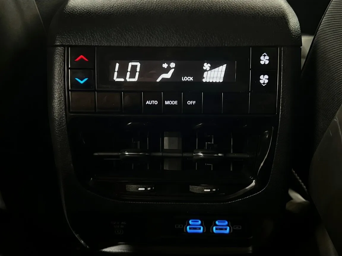 2024 Jeep Grand Cherokee L Altitude - Photo 17