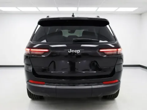 More photos of 2024 Jeep Grand Cherokee L Altitude at STG Chandler, AZ