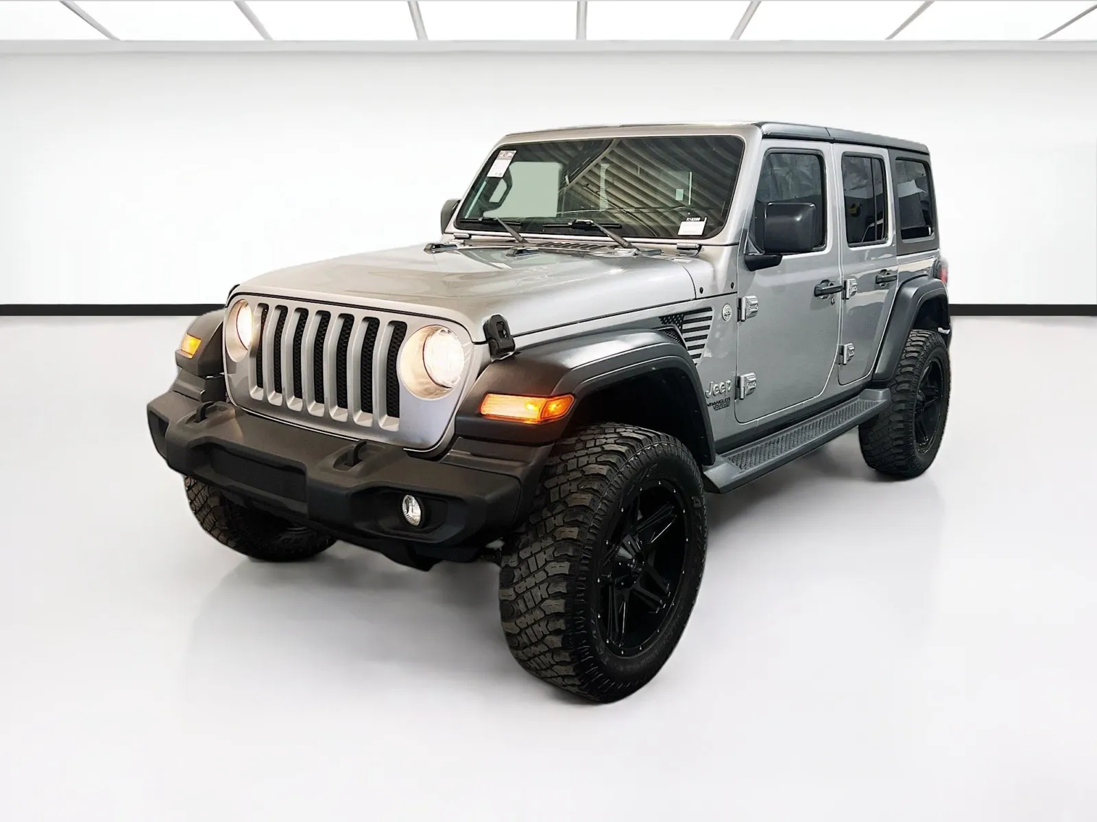 Silver 2019 Jeep Wrangler Unlimited Sport S for sale in Chandler, AZ