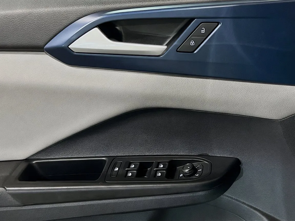 Volkswagen Taos photo 13