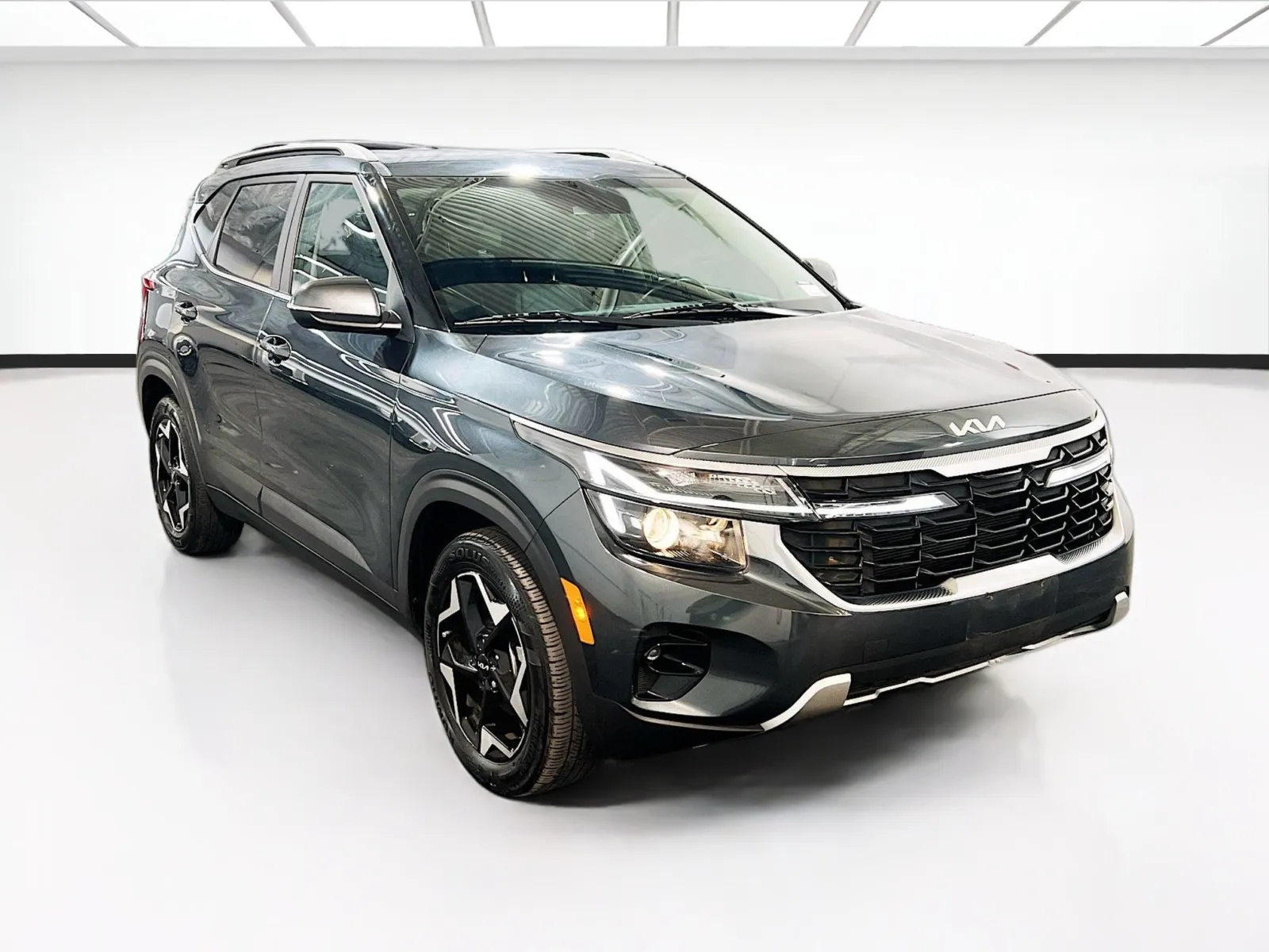 Kia Seltos photo 3