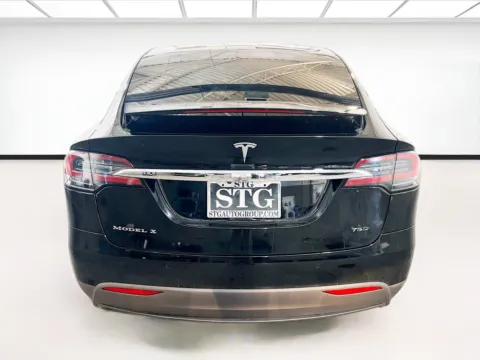 More photos of 2018 Tesla Model X 75D at STG Chandler, AZ