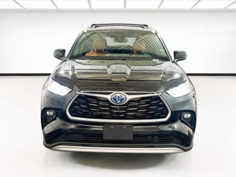 Photos of 2021 Toyota Highlander Hybrid Platinum for sale in Chandler, AZ at STG Chandler