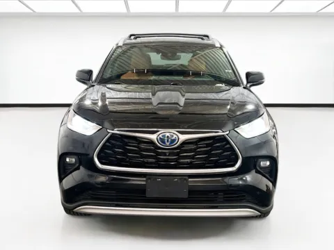Photos of 2021 Toyota Highlander Hybrid Platinum for sale in Chandler, AZ at STG Chandler