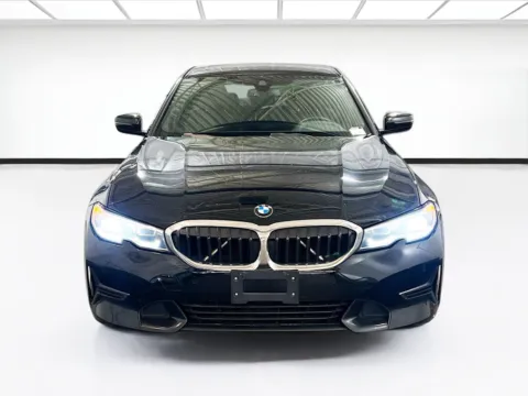 Photos of 2022 BMW 3 Series 330i for sale in Chandler, AZ at STG Chandler