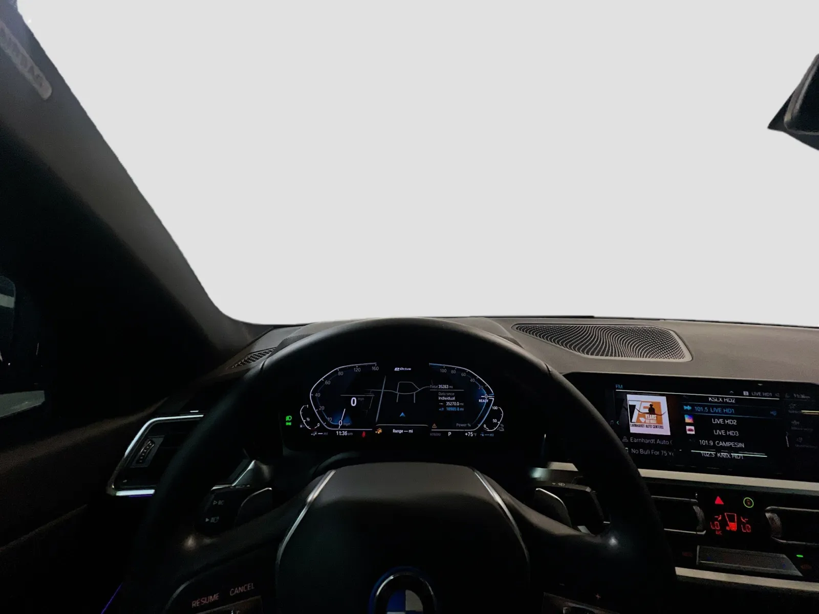 2022 BMW 3 Series 330e - Photo 7