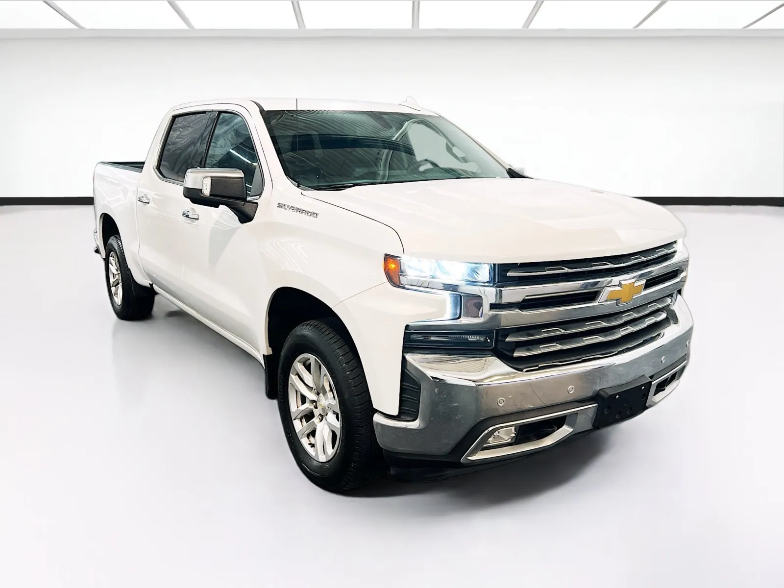 White 2021 Chevrolet Silverado 1500 LTZ for sale in Chandler, AZ