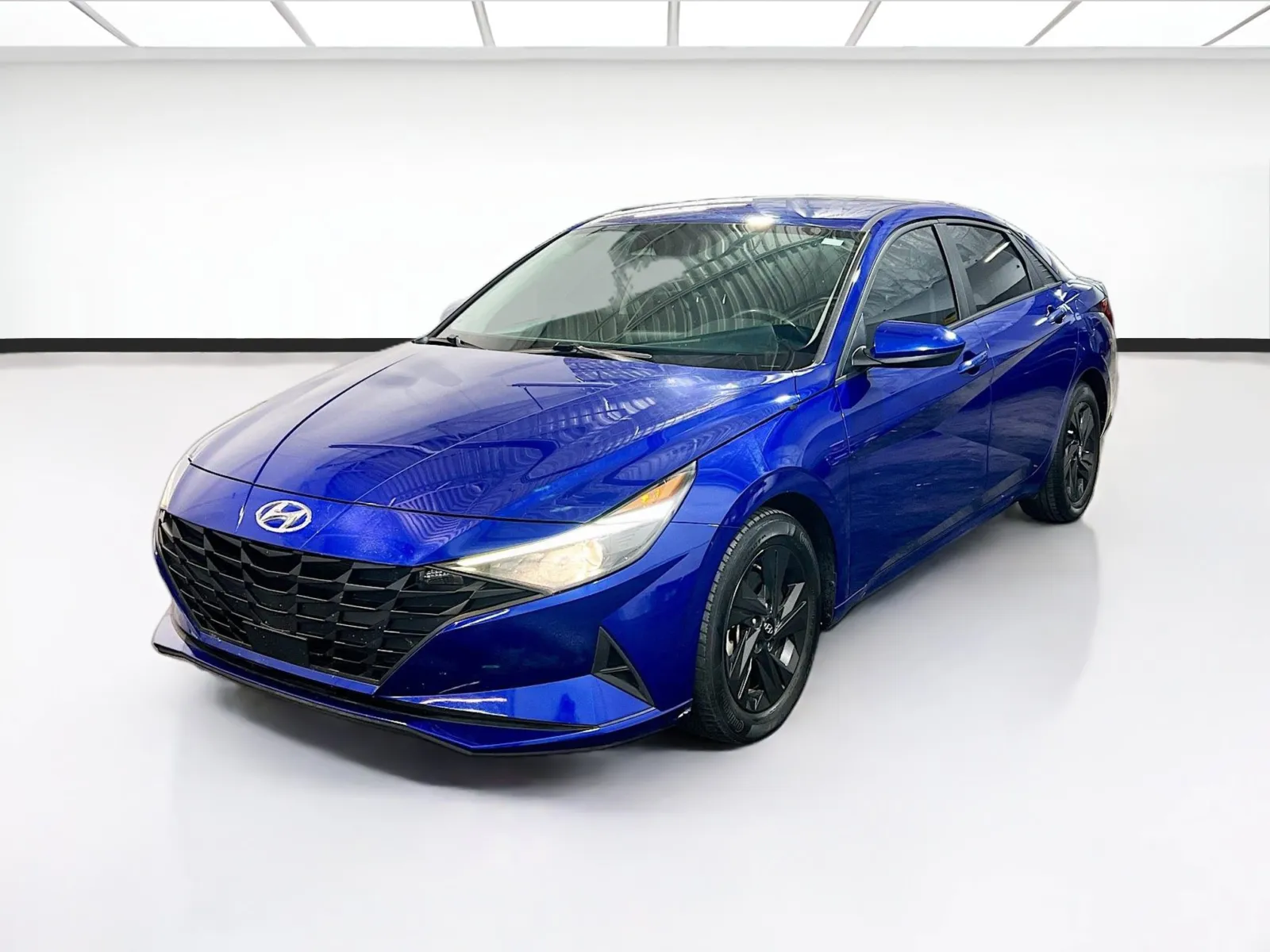 Blue 2021 Hyundai Elantra SEL for sale in Chandler, AZ