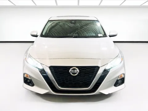 Photos of 2020 Nissan Altima 2.5 SV for sale in Chandler, AZ at STG Chandler