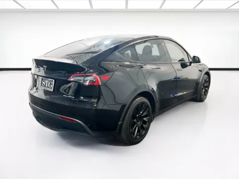 More photos of 2023 Tesla Model Y Long Range at STG Chandler, AZ