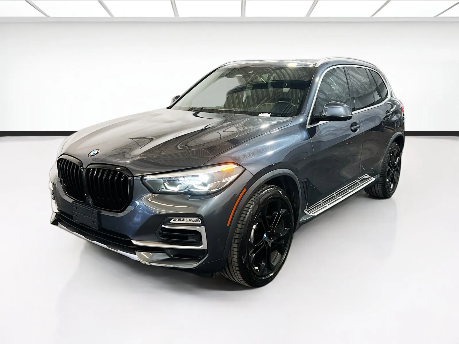 Gray 2019 BMW X5 xDrive40i for sale in Chandler, AZ