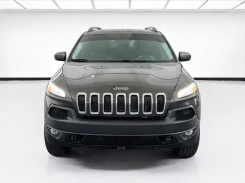 Photos of 2018 Jeep Cherokee Trailhawk for sale in Chandler, AZ at STG Chandler