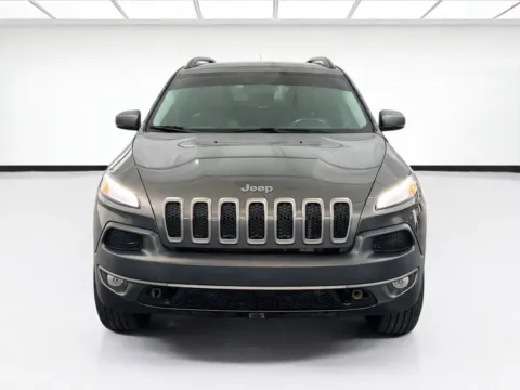 Photos of 2018 Jeep Cherokee Trailhawk for sale in Chandler, AZ at STG Chandler
