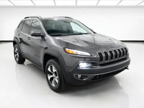 Another view of 2018 Jeep Cherokee Trailhawk for sale in Chandler, AZ at STG Chandler