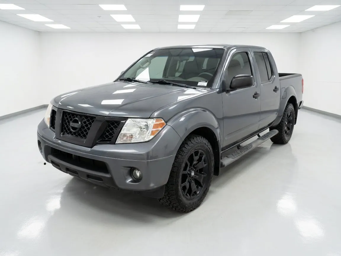 Gray 2021 Nissan Frontier SV for sale in Chandler, AZ
