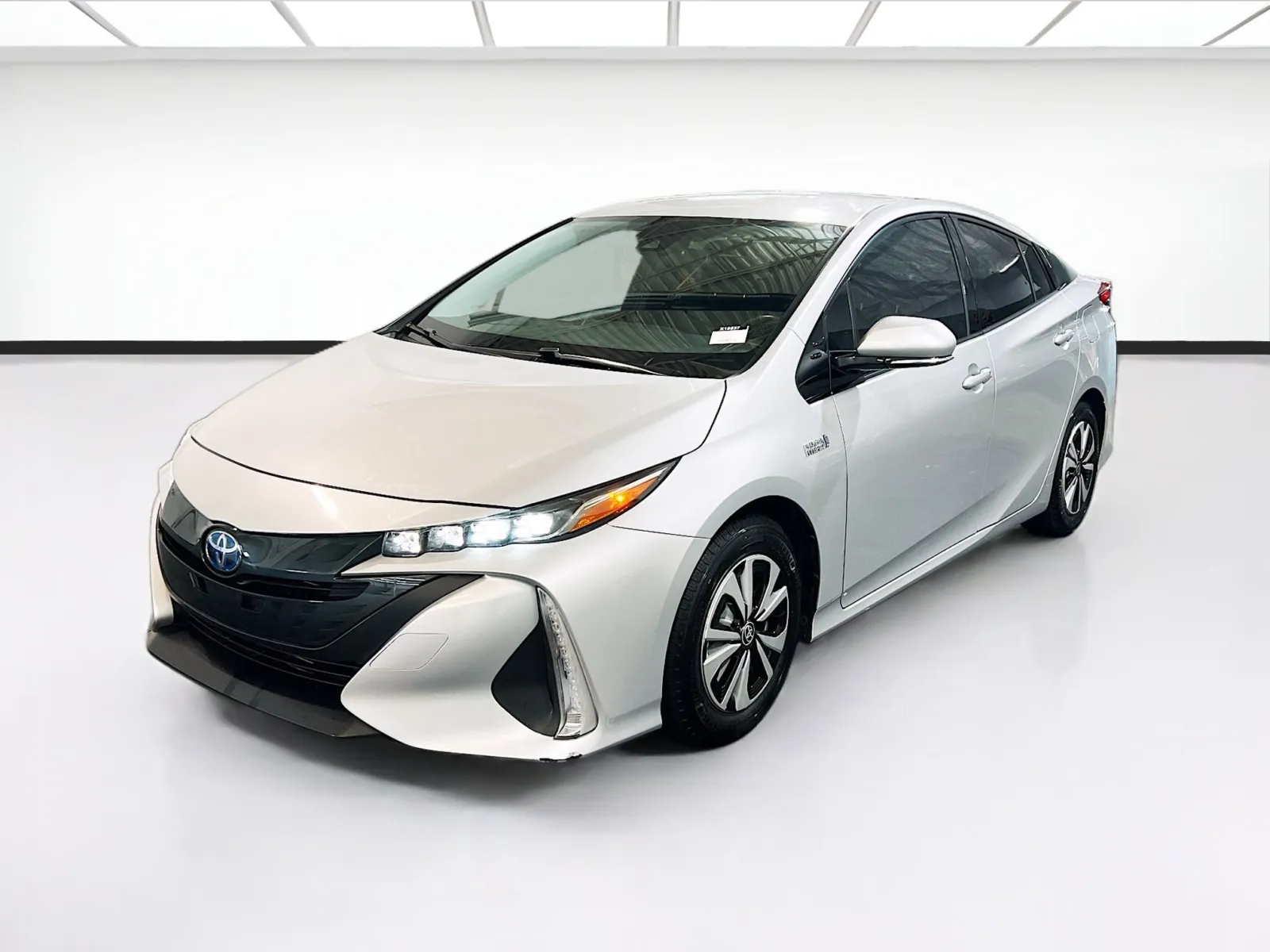 Silver 2017 Toyota Prius Prime Plus for sale in Chandler, AZ