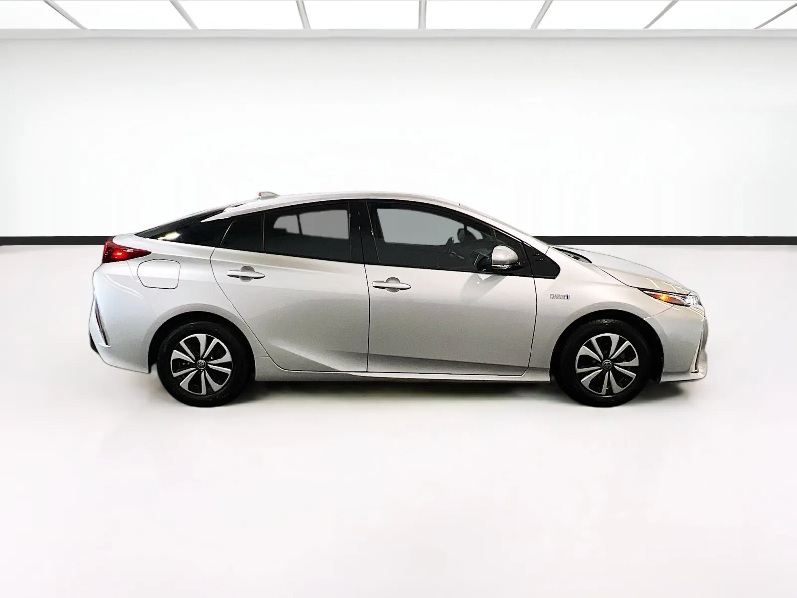 2017 Toyota Prius Prime Plus - Photo 22
