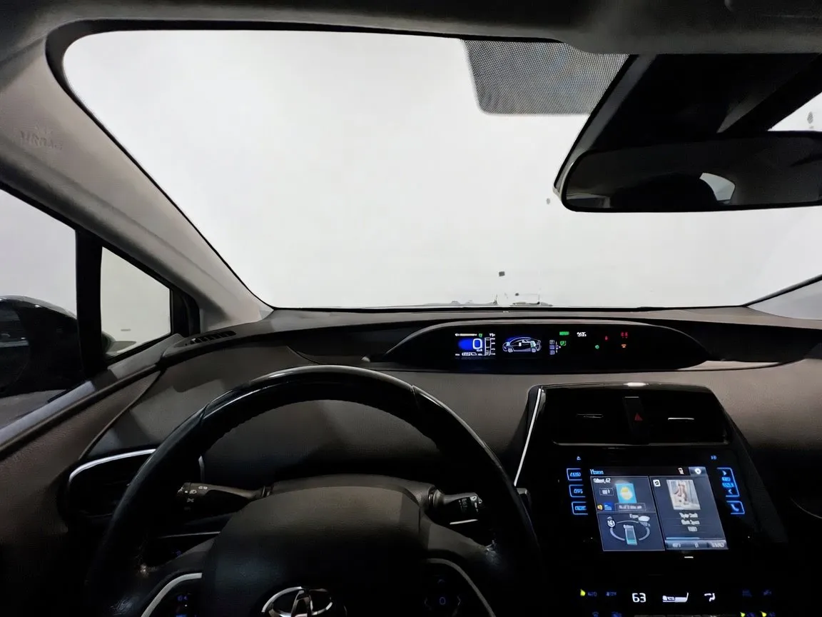 2017 Toyota Prius Prime Plus - Photo 7