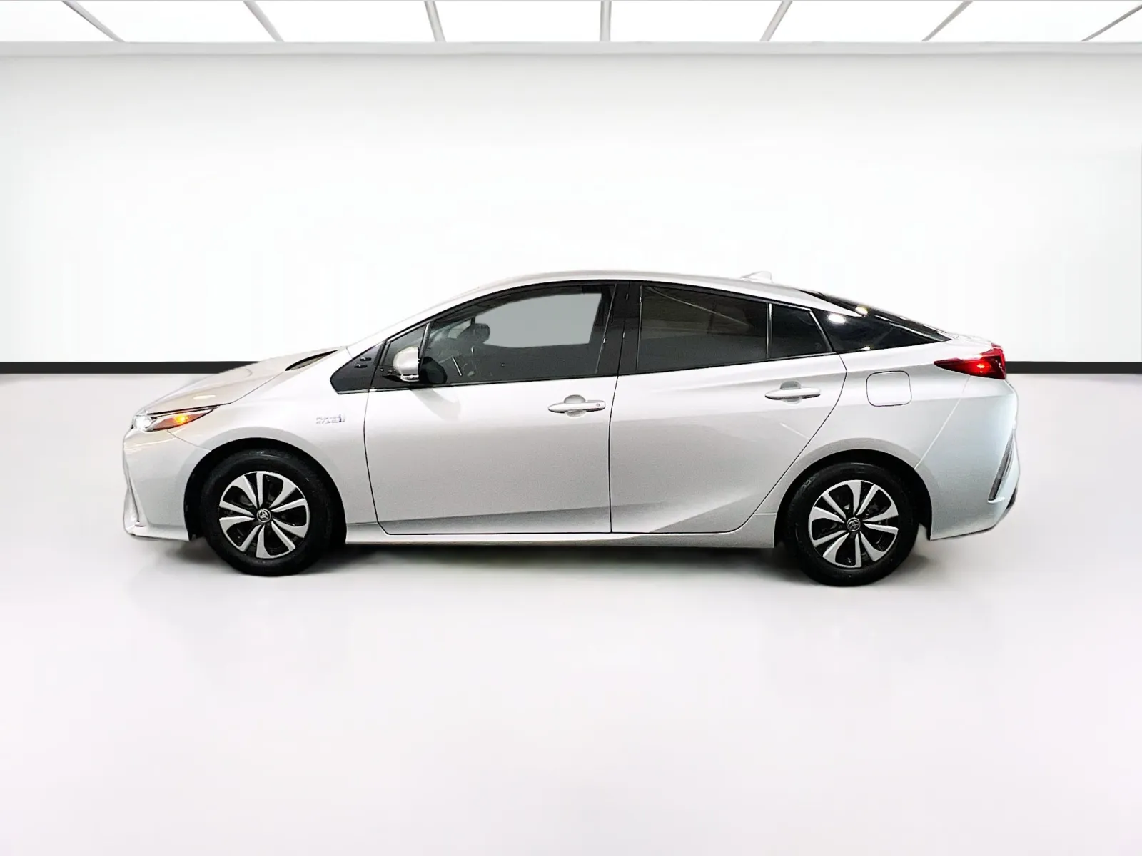 2017 Toyota Prius Prime Plus - Photo 21
