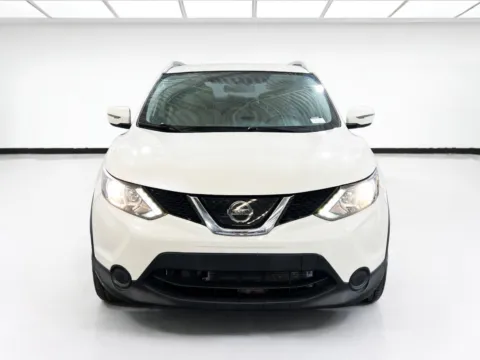 Photos of 2018 Nissan Rogue Sport SV for sale in Chandler, AZ at STG Chandler