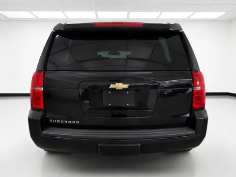 More photos of 2018 Chevrolet Suburban LT at STG Chandler, AZ