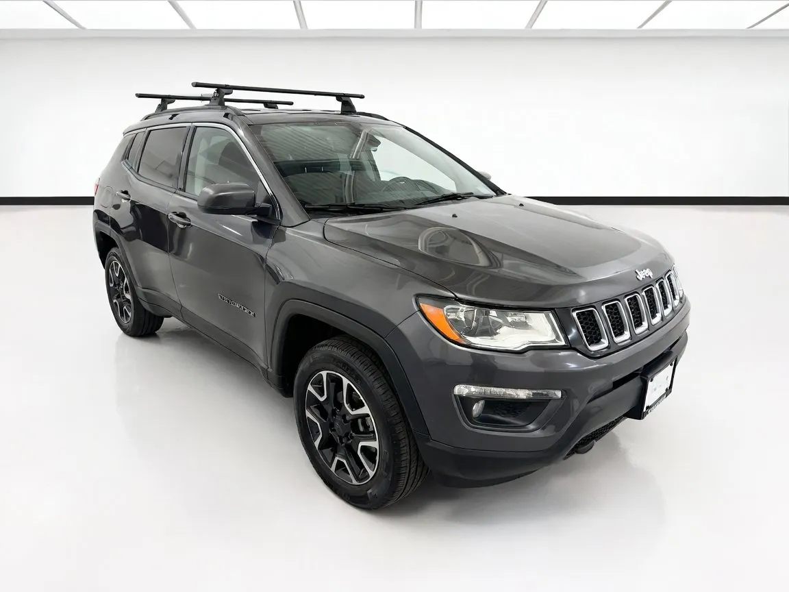 Jeep Compass photo 3