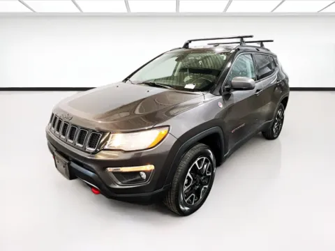 Gray 2019 Jeep Compass Trailhawk for sale in Chandler, AZ