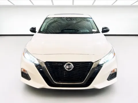 Photos of 2021 Nissan Altima 2.5 SR for sale in Chandler, AZ at STG Chandler