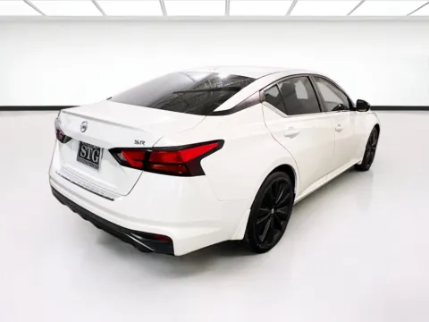 More photos of 2021 Nissan Altima 2.5 SR at STG Chandler, AZ