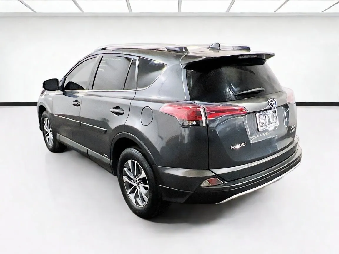 Toyota RAV4 photo 6