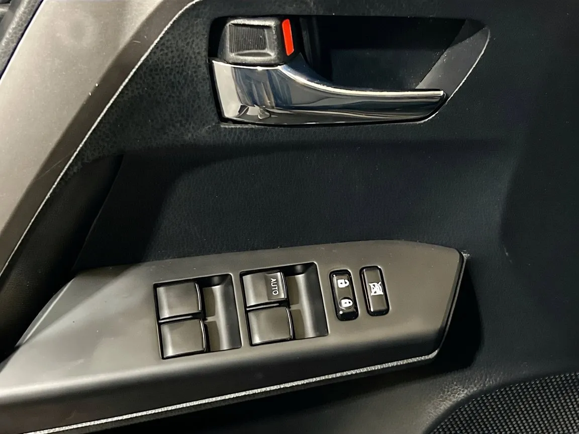 Toyota RAV4 photo 14