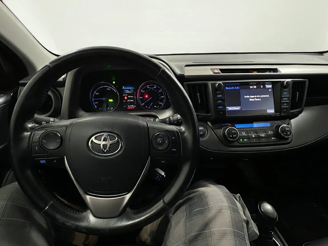 Toyota RAV4 photo 17